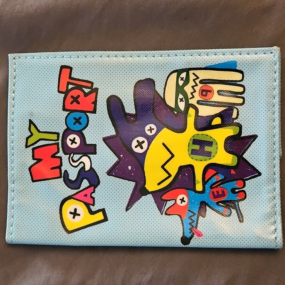 Papperchase cute passport holder